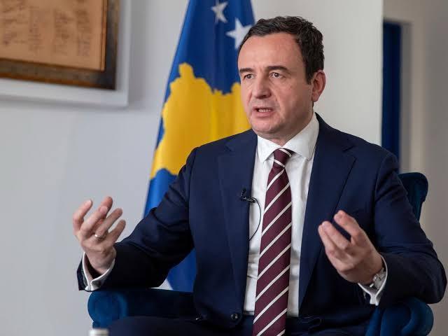 A mund të detyrohet Kosova të zgjedhë mes SHBA-së dhe BE-së?