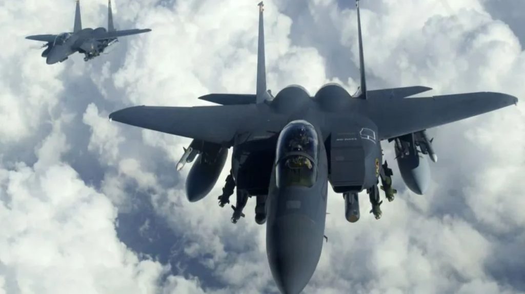 Si u shpëtua piloti amerikan, pas rrëzimit të aeroplanit luftarak F-15 brenda Iranit